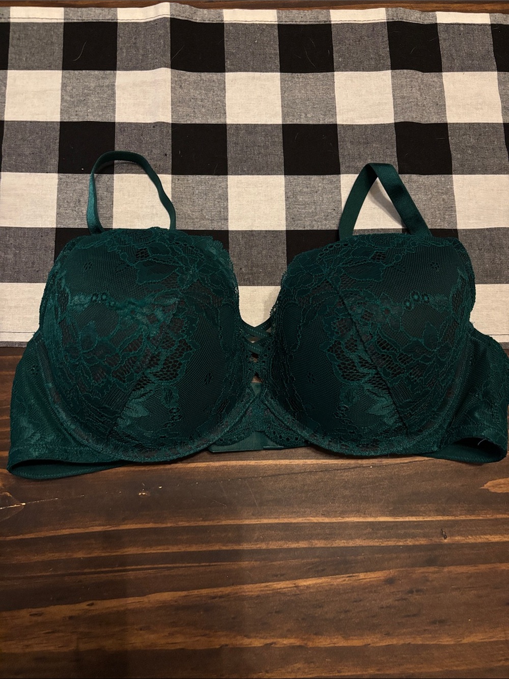 Torrid green lace bra 42C xo plunge push up